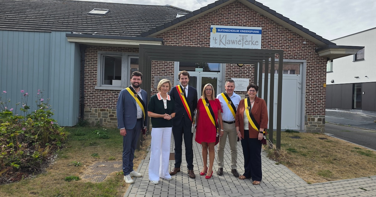 Minister Crevits bezoekt Kapelle-op-den-Bos in haar ‘Ronde van Vlaanderen’