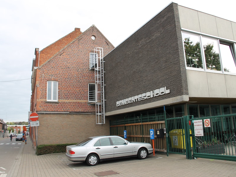 De ingang van De Wingerd in Ingelmunster.