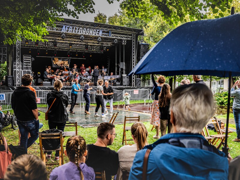 Afrit Drongen, feest op het Drongenplein