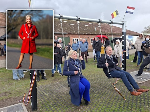 De Grensschommel in Baarle., Inzet: Burgemeester Marjon de Hoon-Veelenturf