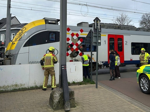 Het ongeval gebeurde kort na de middag aan deze overweg in de Koningin Astridlaan in Kapellen.
