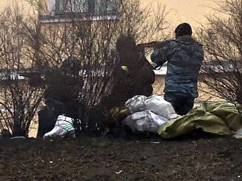 Overheidstroepen vuren naar demonstranten in Kiev