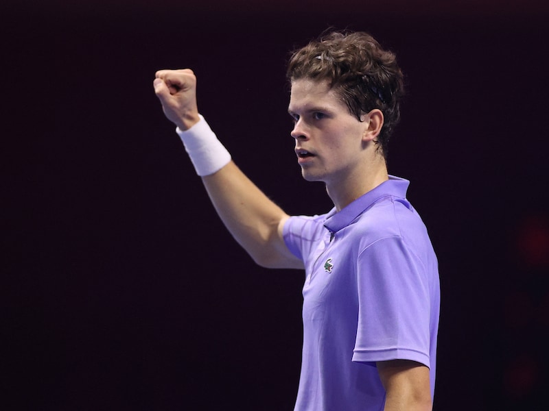 Zeven Belgen starten in kwalificaties Australian Open, met Alexander Blockx kersvers in tophonderd: “Mooie mijlpaal, maar ik wil meer”