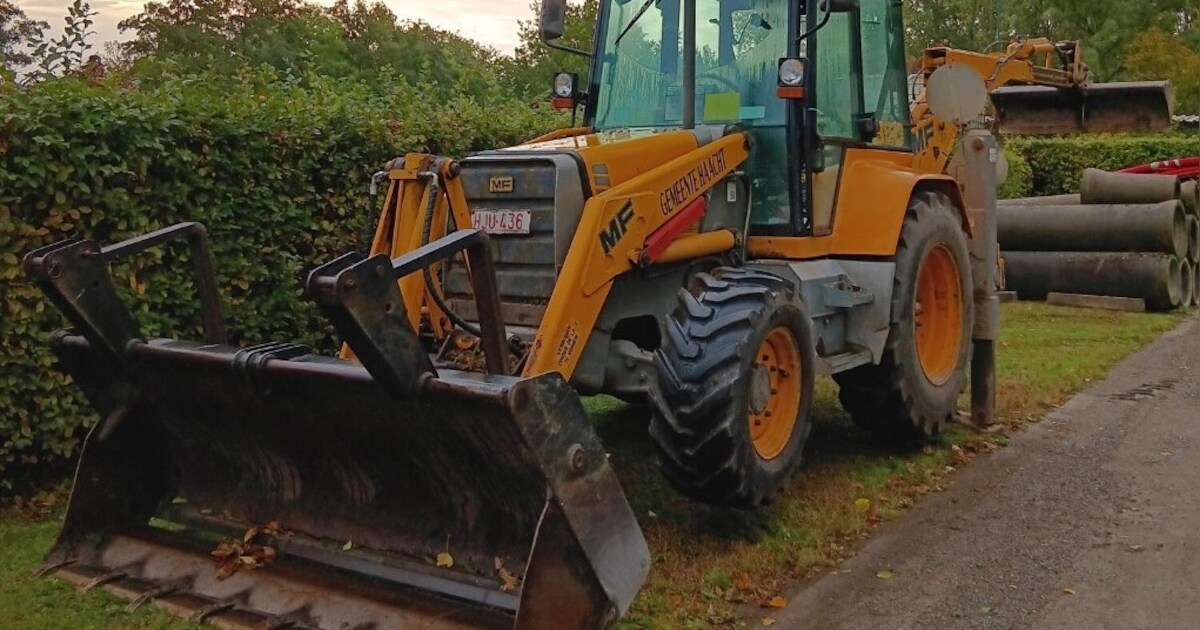 Gemeente verkoopt oude dienstwagen én landgraaf aan particulieren