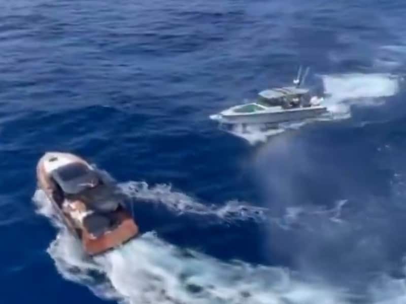 KIJK. Luchtbeelden tonen wilde politieachtervolging voor kust van Mallorca: man steelt miljoenenjacht en vlucht