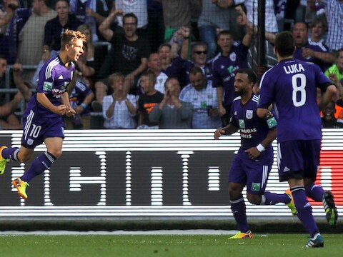 Praet juicht na zijn eerste van het seizoen