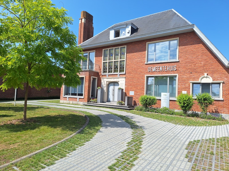 Het gemeentehuis van Zwalm.