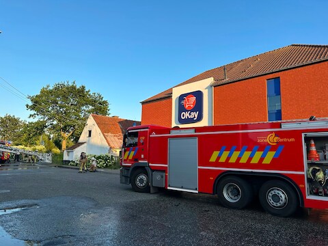 Een brand brak uit in een woning, vlak achter de Okay, in Nazareth-De Pinte.