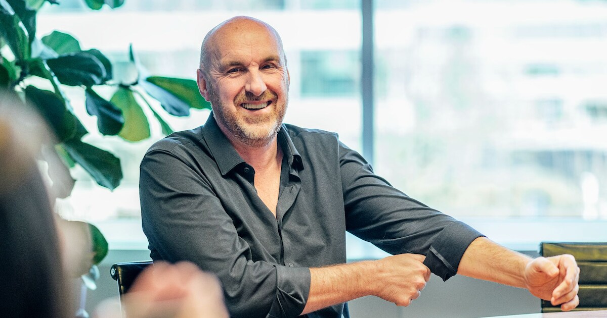 Na jarenlange voorberei­din­gen in de luwte: Eric Goens presenteert dit ...