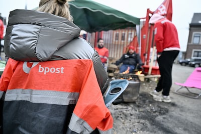Akkoord bij Bpost na wekenlange staking: postbodes zullen later aan ronde beginnen