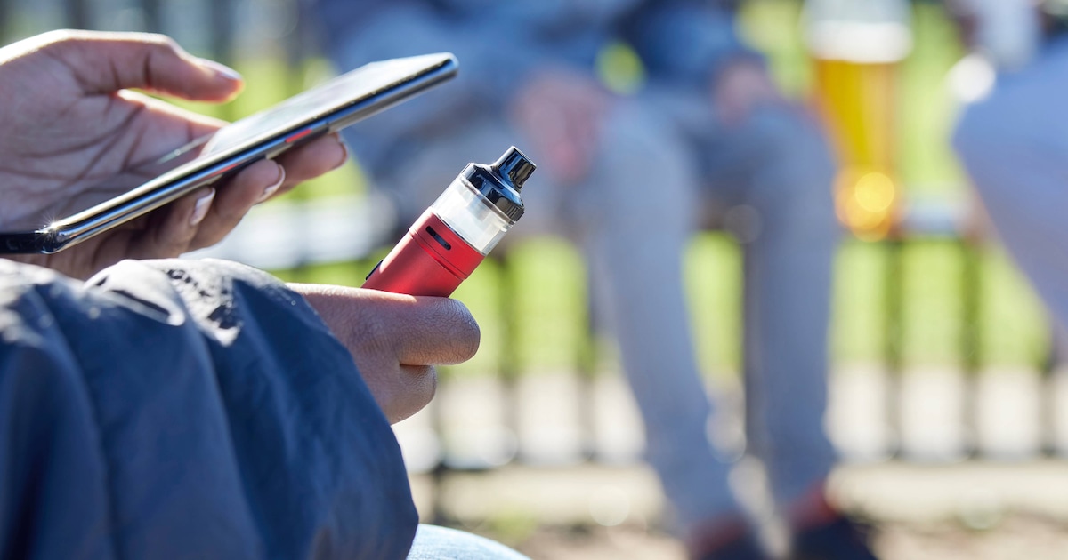 Stichting tegen Kanker vraagt ook neutrale verpakking voor vapes |  Binnenland | HLN.be