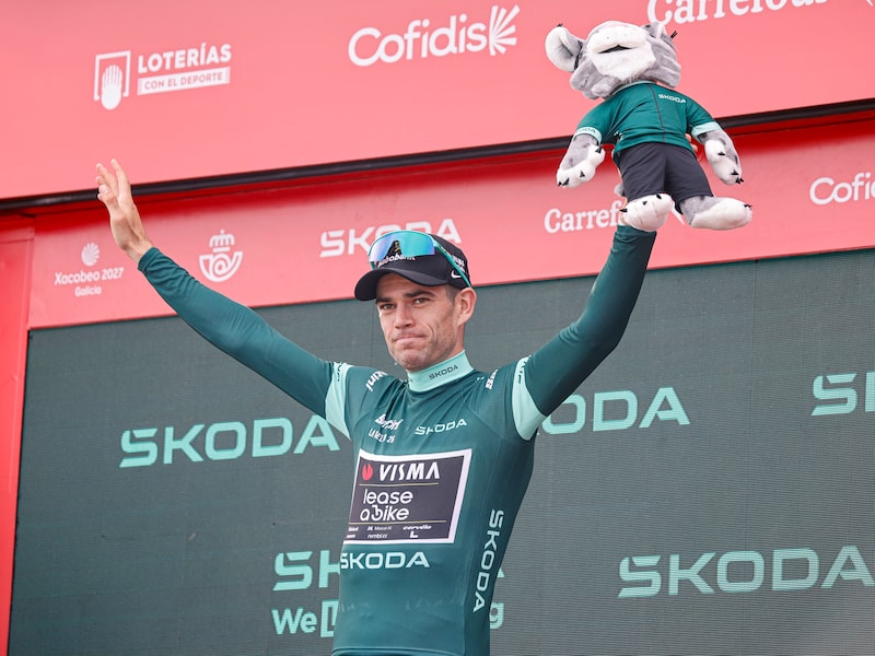 Het begon met een ‘truc spéciale’: hoe Wout van Aert de puntentrui in de Vuelta overnam van Tadej Pogacar
