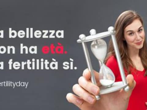 De Italiaanse overheid heeft 22 september uitgeroepen tot Nationale Vruchtbaarheidsdag. Met de slogan 'schoonheid is tijdloos, vruchtbaarheid niet' niet worden vrouwen aangemoedigd kinderen te krijgen.