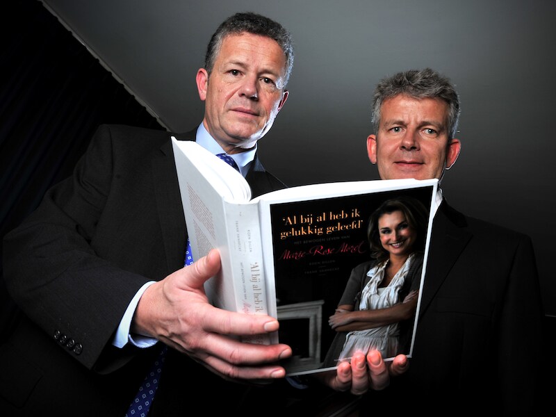 Oud-VB-voorzitter Frank Vanhecke schreef samen met Koen Dillen, zoon van wijlen Vlaams Blok-oprichter Karel Dillen, het boek 'Al bij al heb ik gelukkig geleefd. Het bewogen leven van Marie-Rose Morel','. Vanheckes echtgenote verloor in februari 2011 de strijd tegen kanker.
