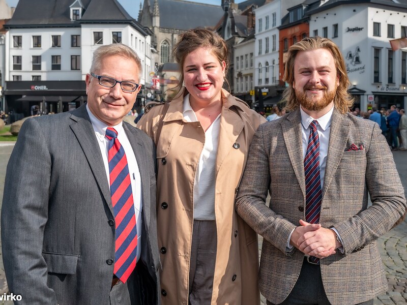 Steve Herman, Adeline Blancquaert en Robin Gouwy.