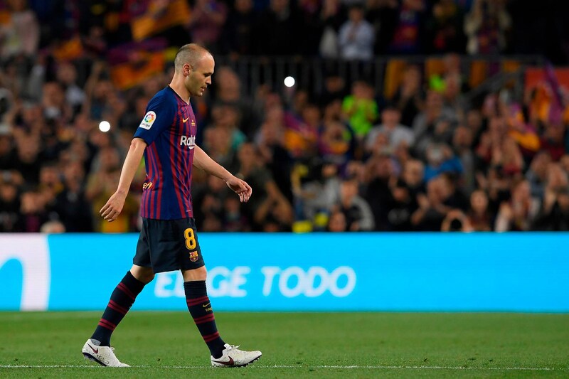 Barcelona-legende Iniesta openhartig over depressie: “Ik volg nog ...