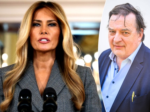 Amerikakanner Herman Matthijs (r) bespreekt het doel van de toespraak van first lady Melania Trump in de Grand Foyer van het Witte Huis. 