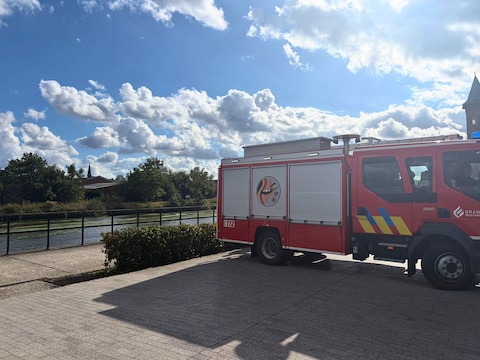 Brandweer Westhoek langs de Leie in Wervik.
