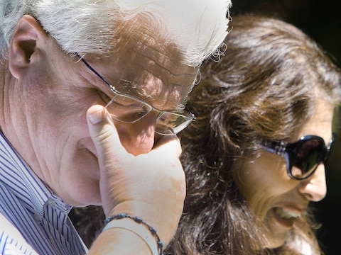 Vader John en moeder Diane stonden de pers tewoord in hun voortuin.
