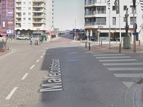 De steekpartij gebeurde aan de Charlierhelling, op het kruispunt met de Malecotstraat en Graaf Jansdijk.