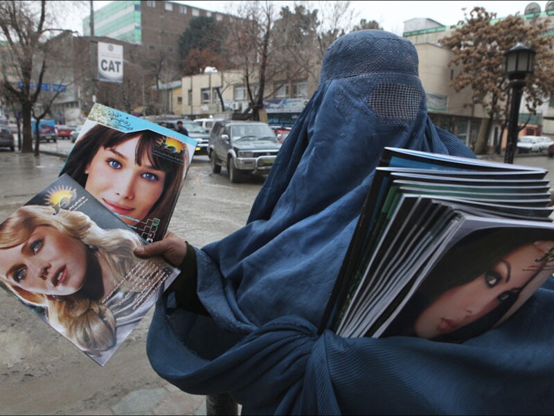 De taliban gooiden honderden vrouwen in de gevangenis.