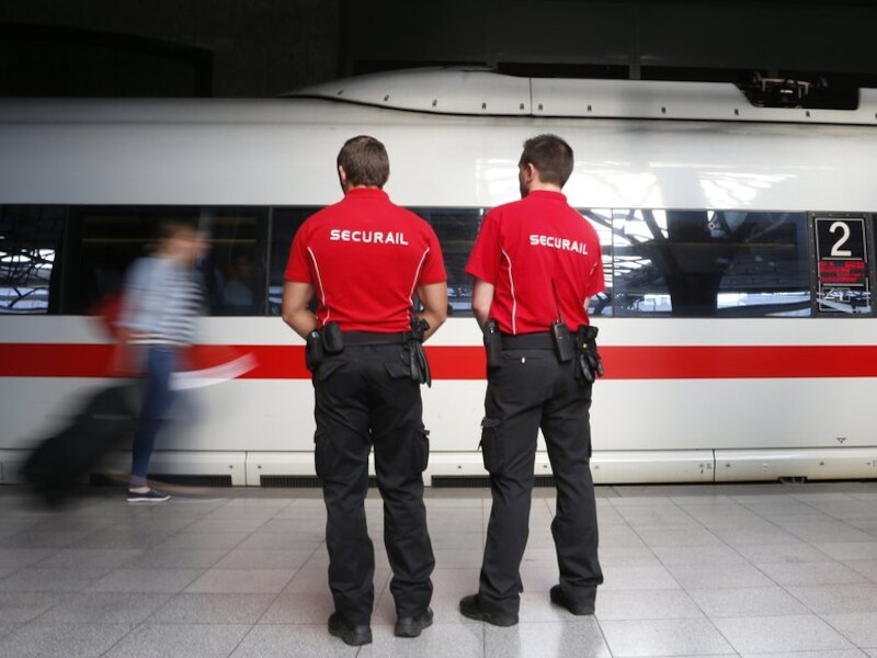 Veiligheidsagenten van Securail.