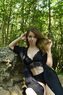 Pornoactrice Lina (20) verlegde tijdens lockdown werkterrein naar ...