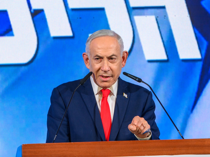Partij van Netanyahu wint, maar zijn extreemrechtse coalitie haalt geen absolute meerderheid