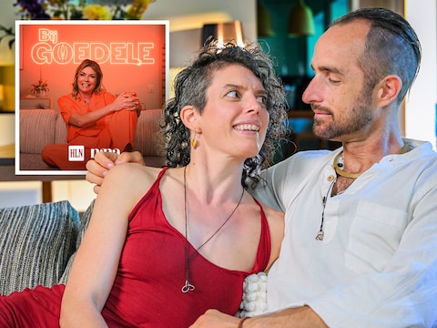 🎧 EXCLUSIEF. Emma en Andrew hebben meerdere partners en geven Goedele een inkijk in hun ‘poly-relatie’: “Soms liggen mijn liefjes bij ons in de zetel”