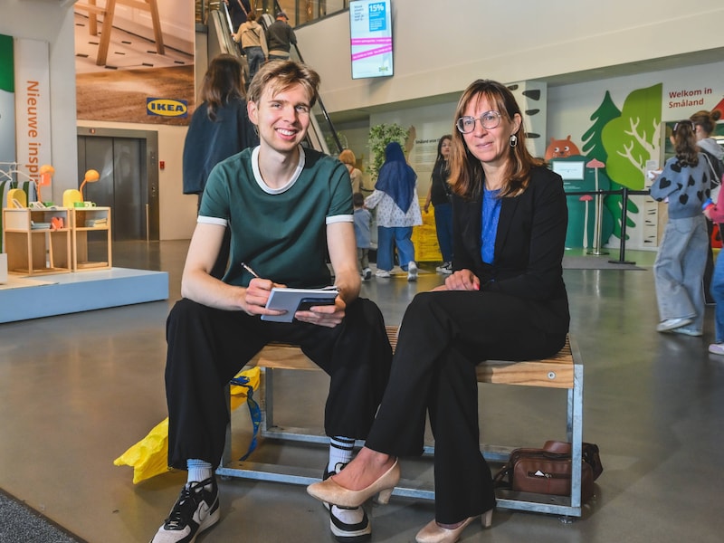 Retailexpert Els Breugelmans gaat samen met onze journalist op zoek naar de “verborgen verleiders” van de Zweedse meubelgigant Ikea.