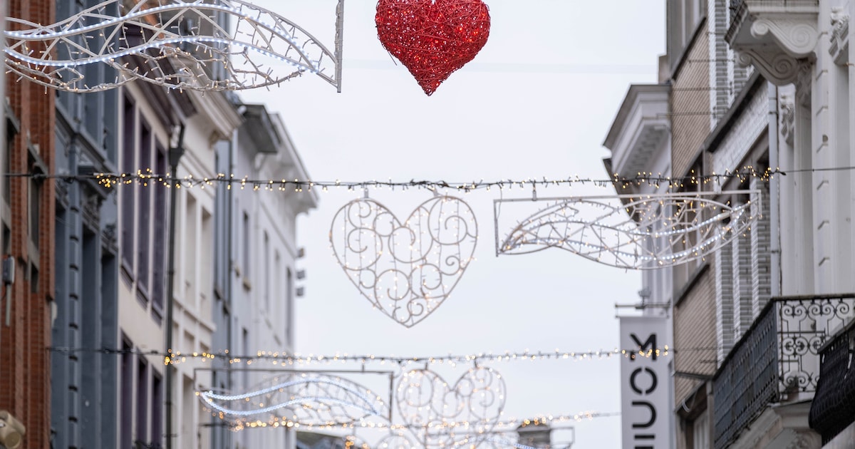 Hoogstraat zondag afgesloten voor valentijndsverlichting
