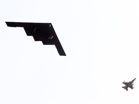 De voor de radar onzichtbare B-2 dropte nepbommen op Zuid-Korea. Noord-Korea ziet de oefening als agressie.