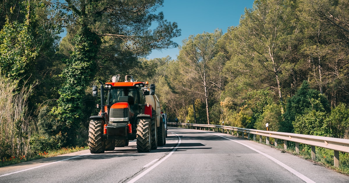 Baarle-Hertog roept inwoners op om rijbewijs te controleren vooraleer je met de tractor de grens ove