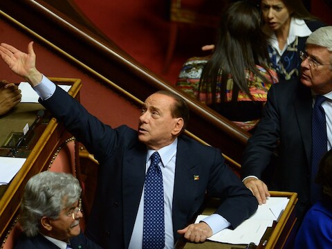Door de steun van voormalig Italiaanse premier Silvio Berlusconi veren de Europese financiële markten weer op.