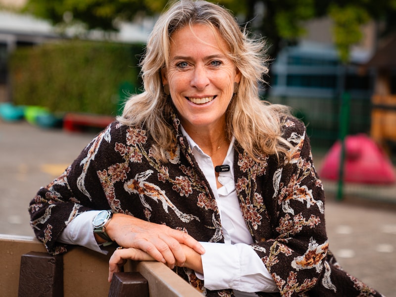Ook eerste schooldag voor Ann Huybrechts (52), nieuw algemeen directeur van GO! Antwerpen: “In verschillende scholen een bezoek gepland”