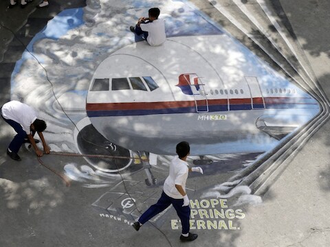 Een tekening van de vlucht van Malaysia Airlines die op 8 maart spoorloos verdween.