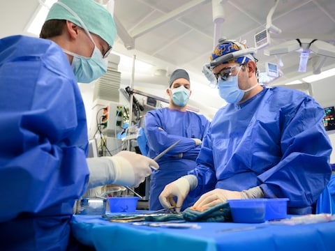 Een buikwandtransplantatie is een relatief eenvoudige techniek die breed toepasbaar is