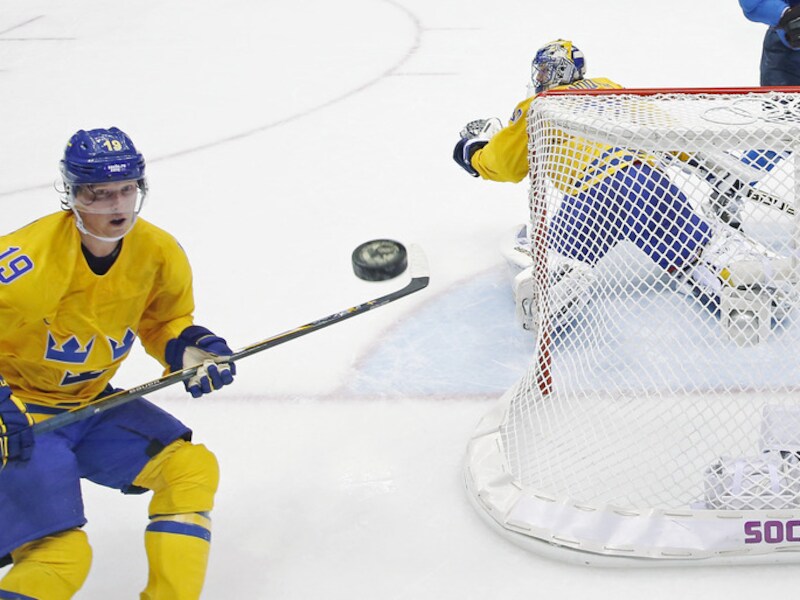 Nicklas Bäckström (links).