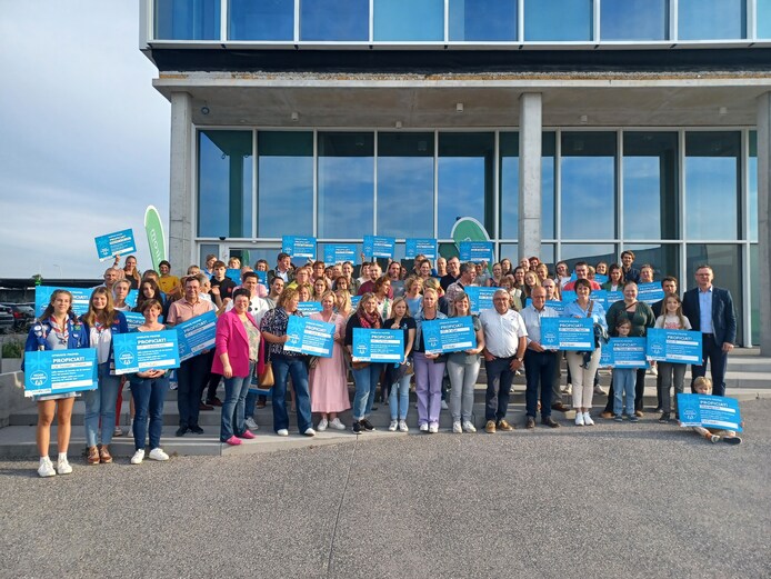 Mirom deelt bijna 50.000 euro uit aan 66 propere scholen en ...