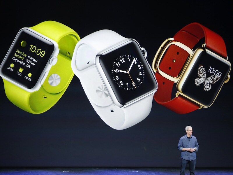 Apple-CEO Tim Cook bij de allereerste presentatie van de Apple Watch in september.