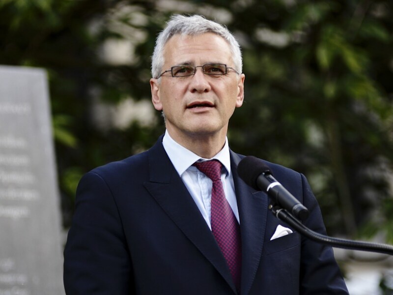 Kris Peeters.