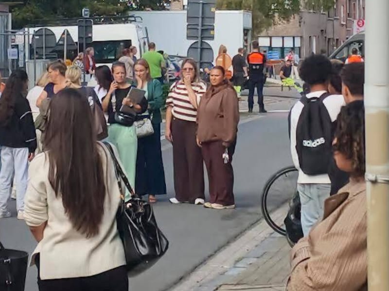  Het KTA in Niel werd ontruimd na een bommelding.