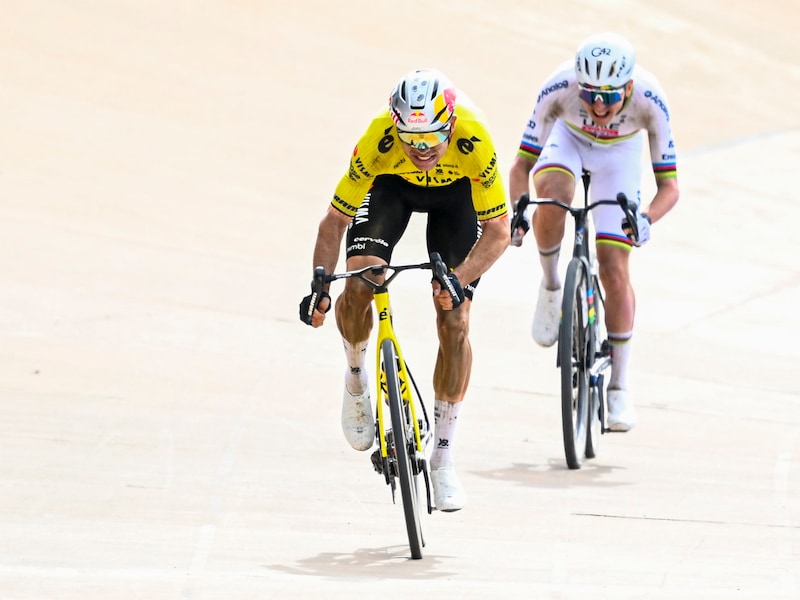 Zelfs na snelste Parijs-Roubaix ooit: de fenomenale waarden die Wout van Aert trapte in zijn sprint naar glorie 