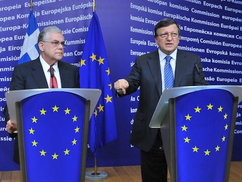 President van de Europese Commissie Jose Manuel Barroso en Griekse Premier Lucas Papademos