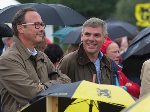 Belang-voorzitter Bruno Valkeniers en Filip Dewinter.
