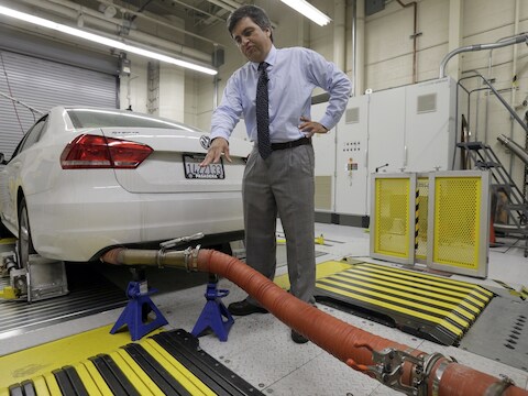 Europees parlement wil dat er 'Real Driving Emissions'-tests komen die de uitstoot van voertuigen meten in reële rijomstandigheden.