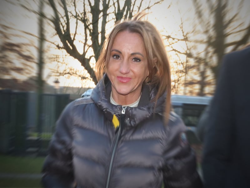 De Miljoenenverpleegster: Het verhaal achter de zaak-Stefanie Sander