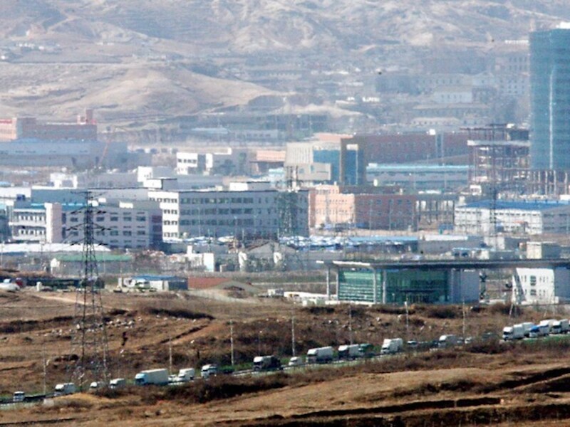 In het geïsoleerde industriecomplex van Kaesong werken meer dan 50.000 arbeiders uit Noord-Korea voor meer dan 120 Zuid-Koreaanse bedrijven