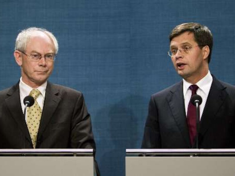 Premier Van Rompuy bleef ook tegenover de Nederlandse premier Balkenende de Fortis-deal verdedigen.