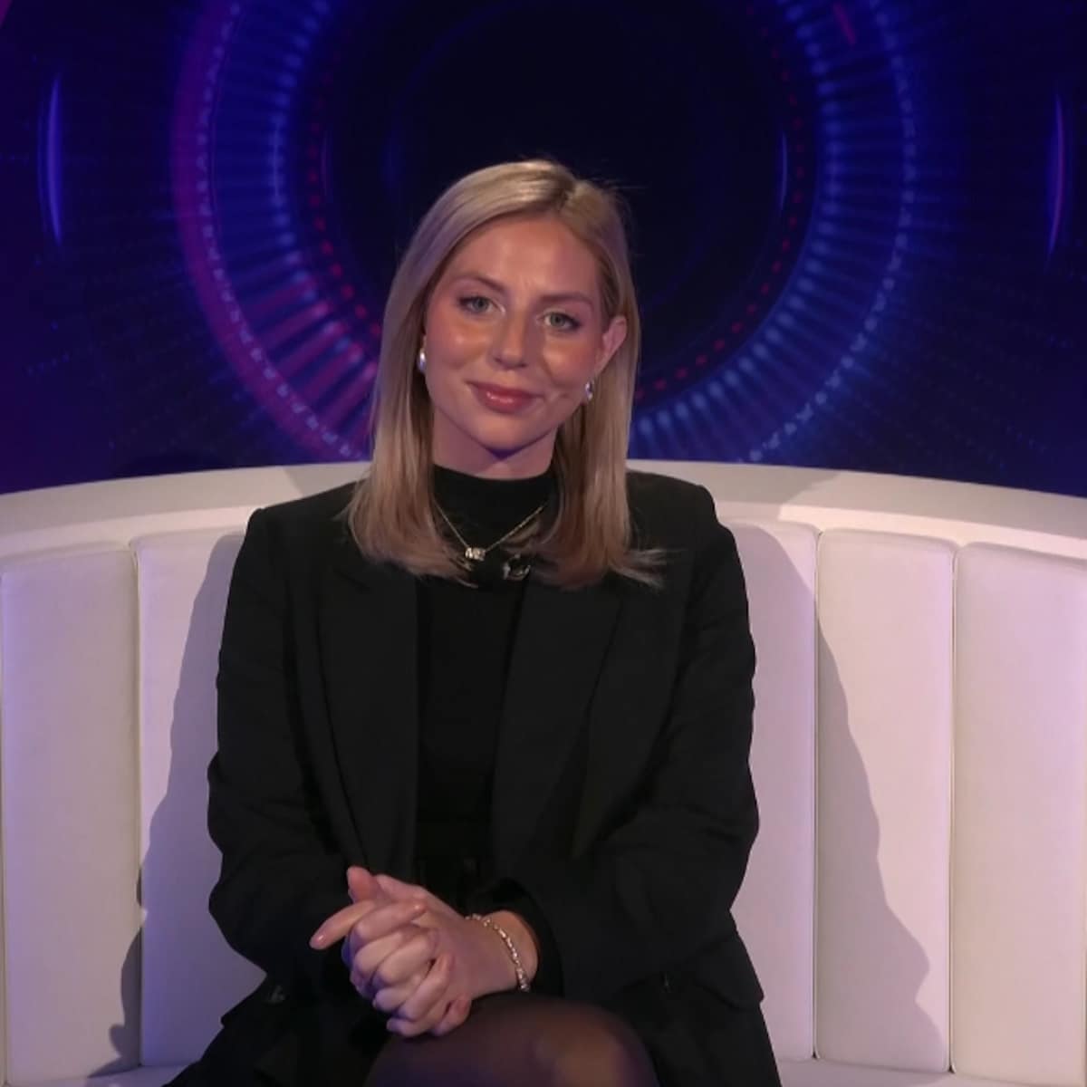 Jolien verlaat het 'Big Brother'-huis vlak voor de finale: “Horen dat mama  trots is op mij, was het belangrijkste” | TV | hln.be